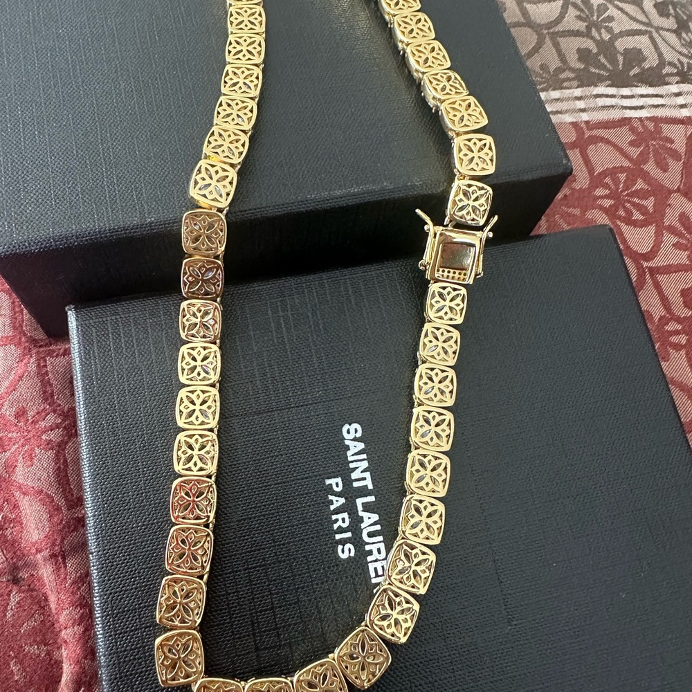 Luxurious Gold and Silver Women's Necklace - Picture 5 of 6
